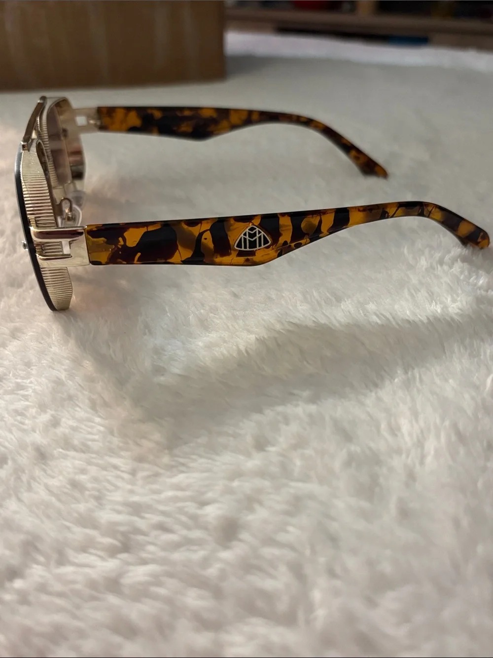 Fashion sunglasses￼ elegant aviator